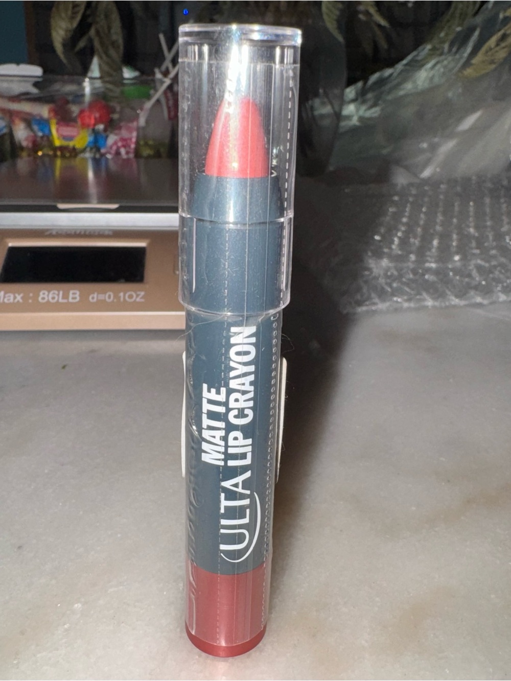 Matte lip crayon